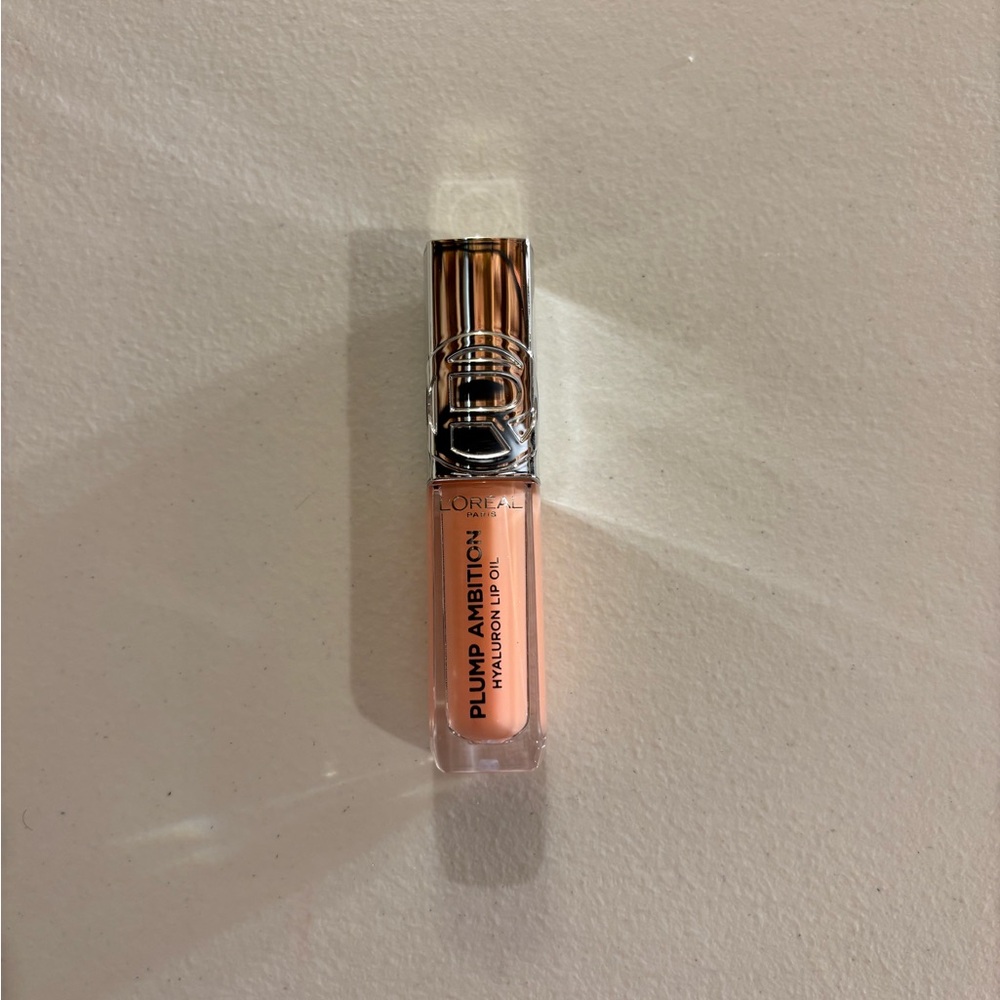 L'Oreal Plump Ambition Lip Gloss - Soft Peach